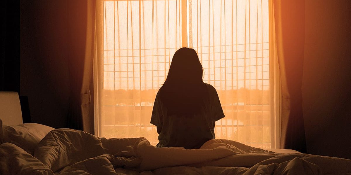 Woman experiencing Xanax side effects.