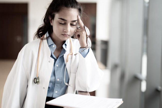 doctor struggles with addicton