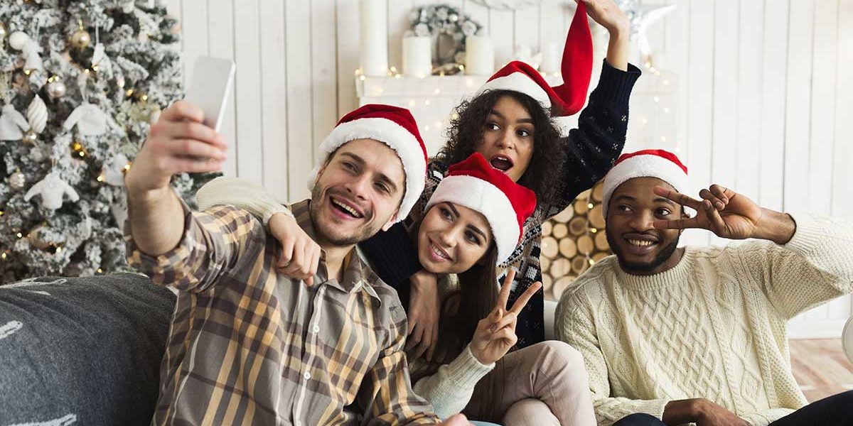 sober-christmas a family enjoys their sober time together