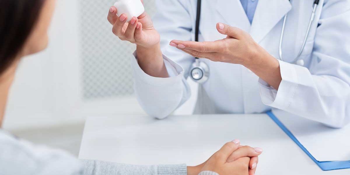 Doctor introduces woman to drugs that are helpful with alcohol detox